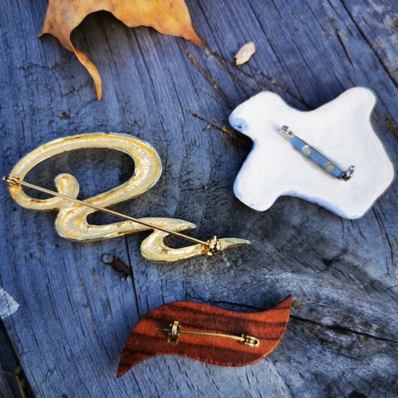 Trio of Vintage Brooches - Picture 8 of 12